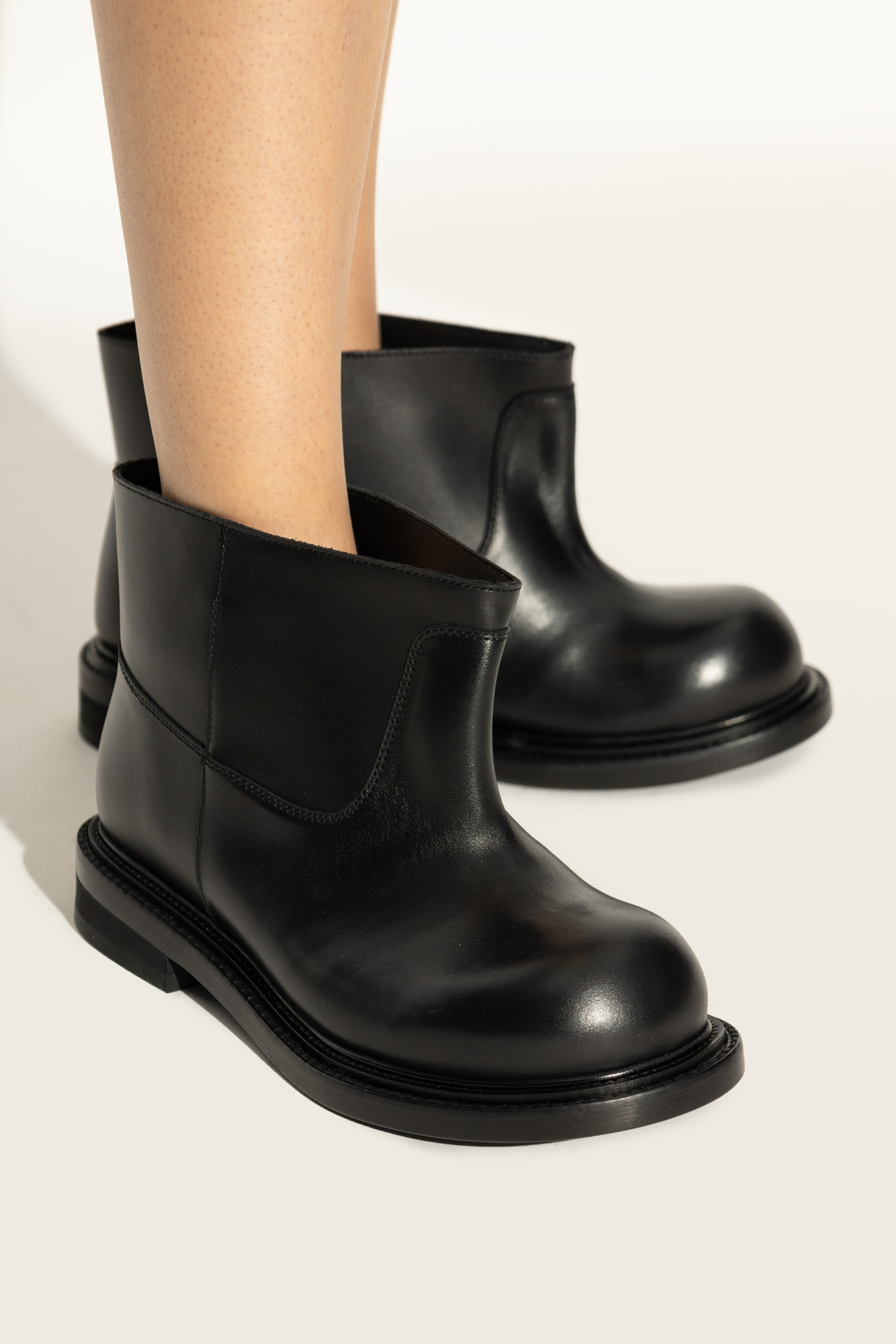 ブーツその他 Moschino Leather Ankle Boots With Rubber Sole Black Leather ankle boots Moschino - Vitkac Italy
